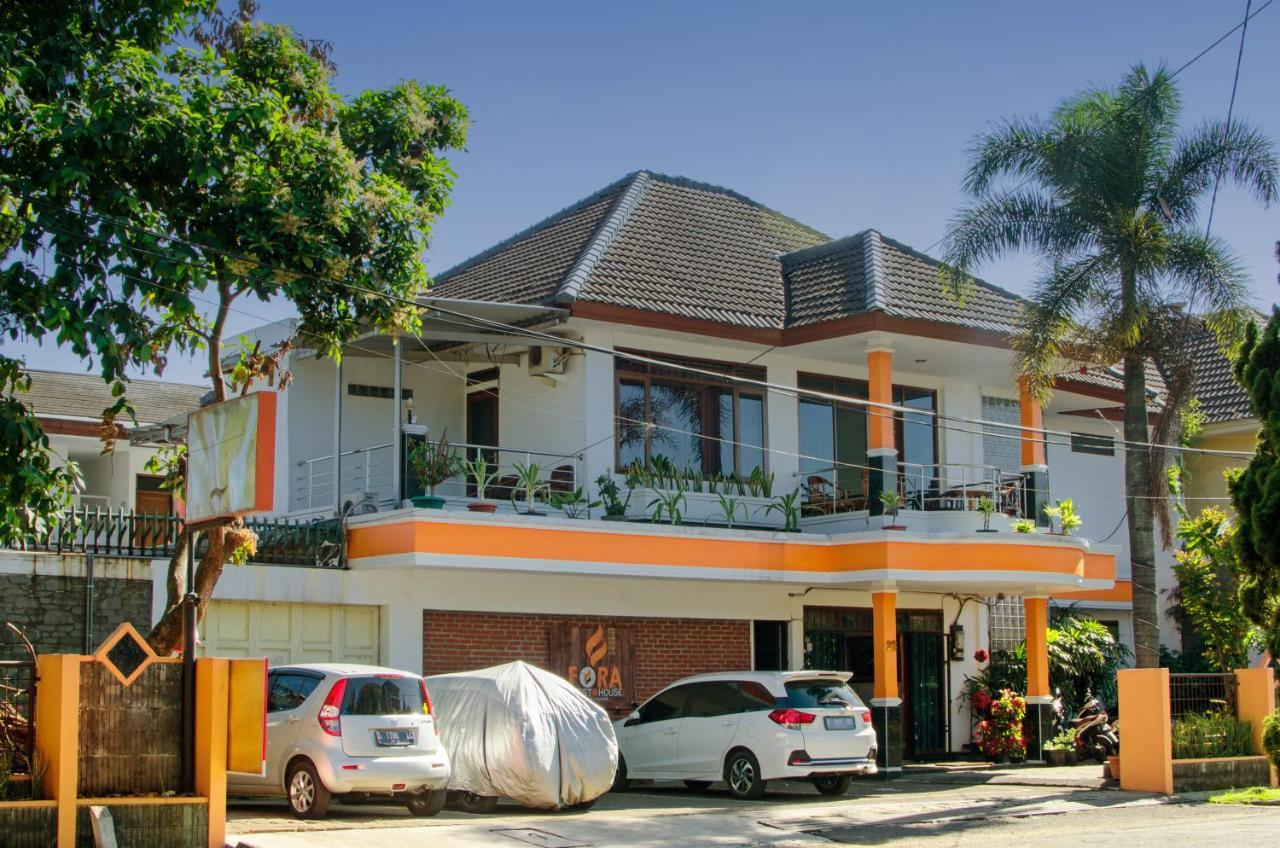 Fora Guest House Taman Lingkar Bandung Luaran gambar